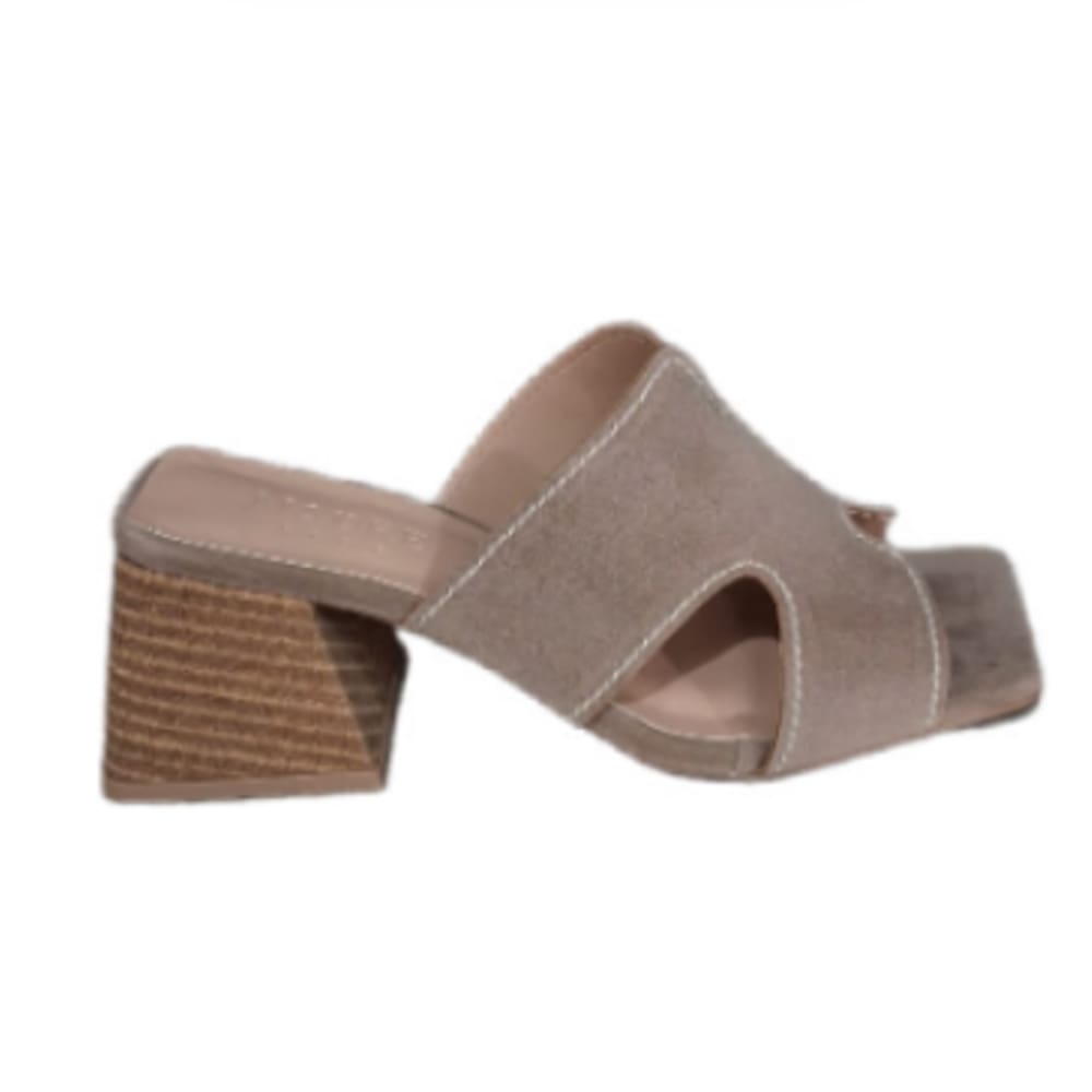 Tamanco Feminino De Salto Bloco Madre Floé 8995188