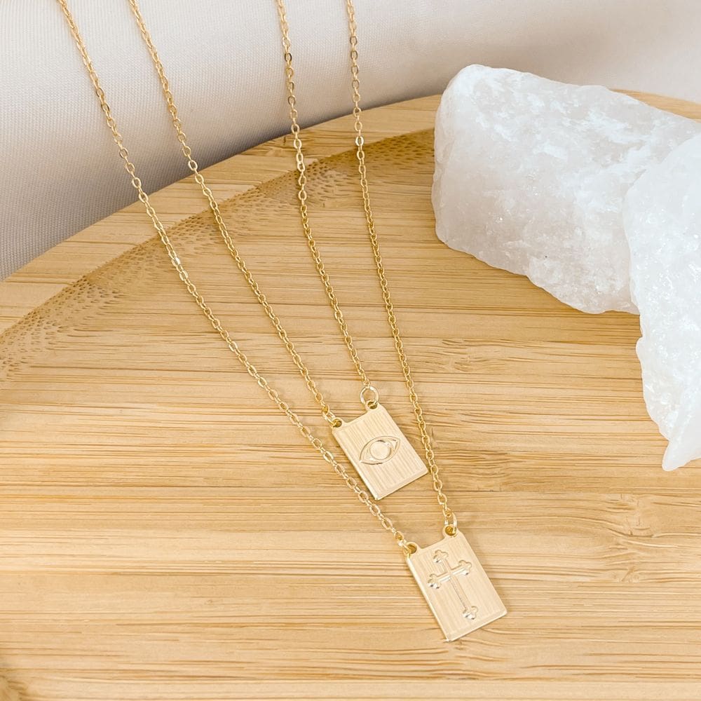 Escapulário Cruz e Olho Grego Banhado a Ouro