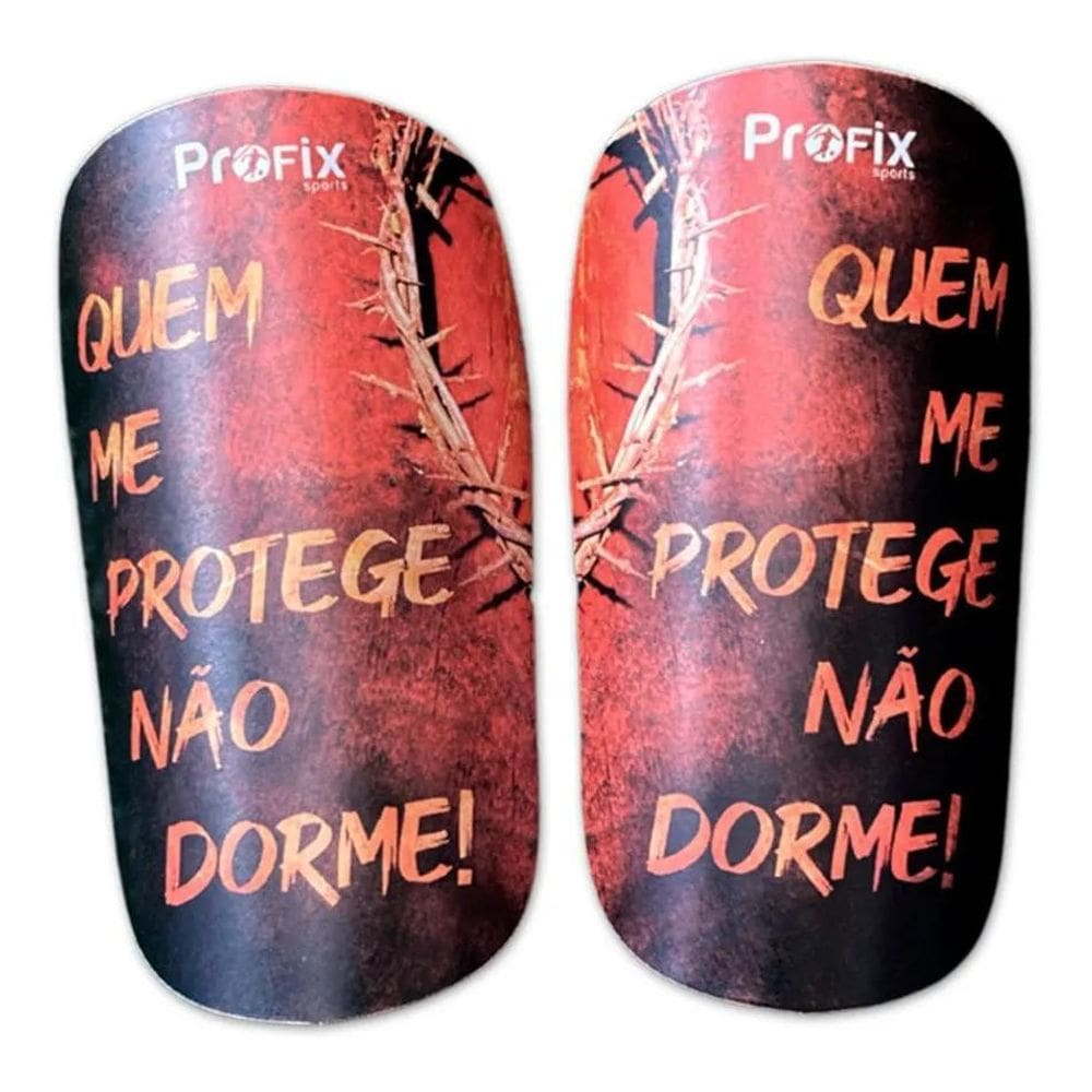 Caneleira De Futebol - Quem Me Protege Nao Dorme P