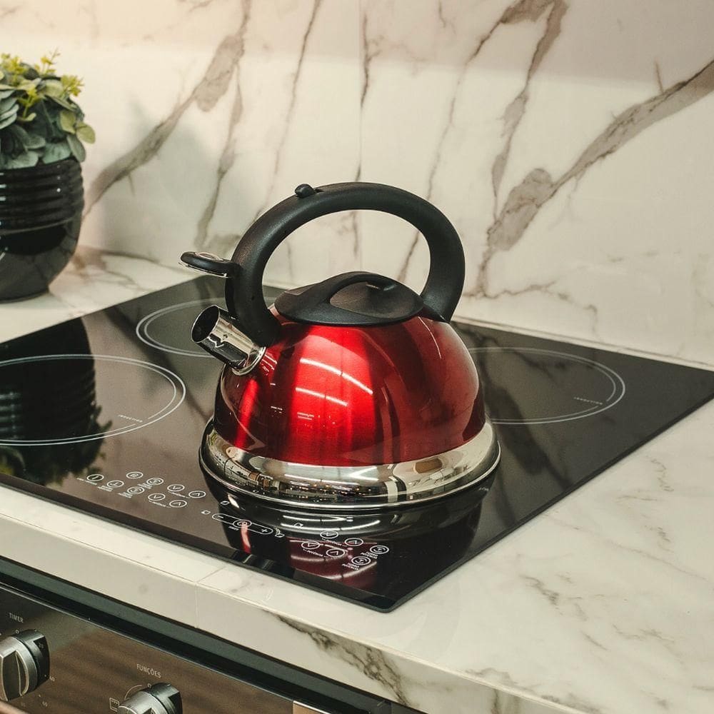 Chaleira Luxo Vermelha Em Inox Com Apito E Fundo Duplo Para Todos Os Fogões