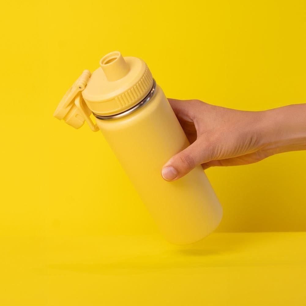 Garrafa Térmica Amarela 780ml Com Alça E Bico - Estilo E Praticidade Na Hidratação