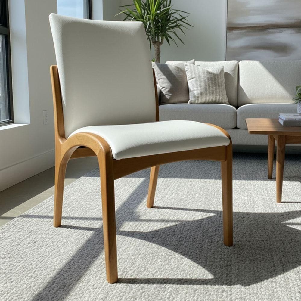 Cadeira Aura Estofada Estrutura Em Madeira Maciça Courino Branco Conforto Para Sala De Jantar Mobília Decor