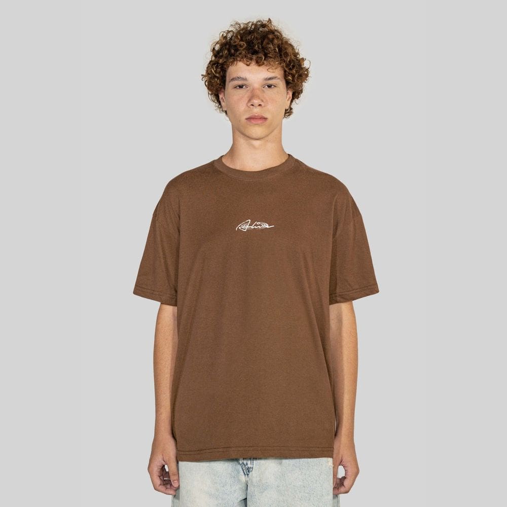 Camiseta Alive Clássica Crazy Marrom