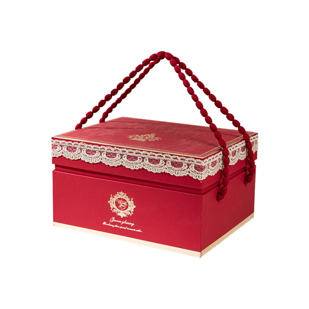 Caixa de lembrancinhas de casamento de veludo vermelho com acabamento em renda e alça 14x9x8cm