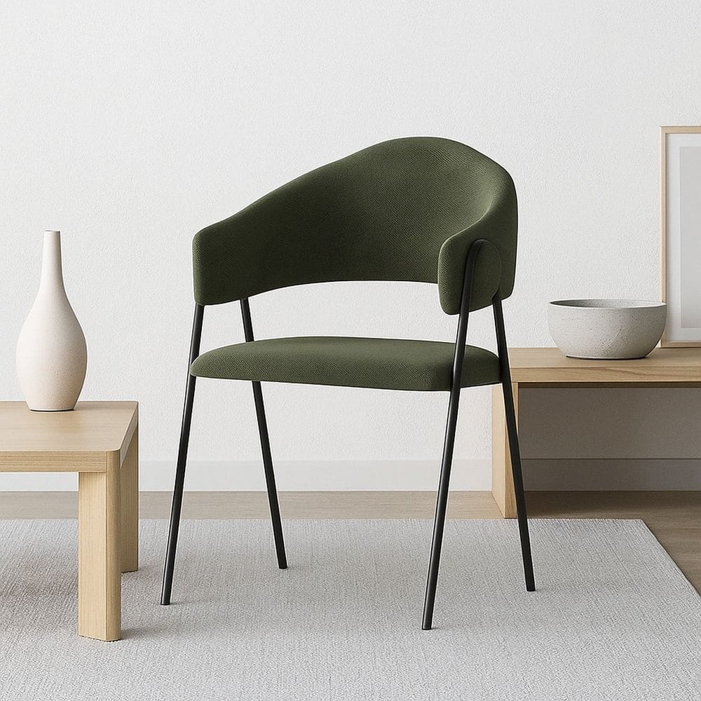 Cadeira Poltrona para Sala Estofada Oliva/Preto