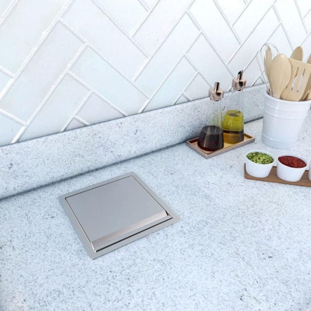 Lixeira Banheiro 05 Litros Aço Inox Cesto Escritório/residência Funcional