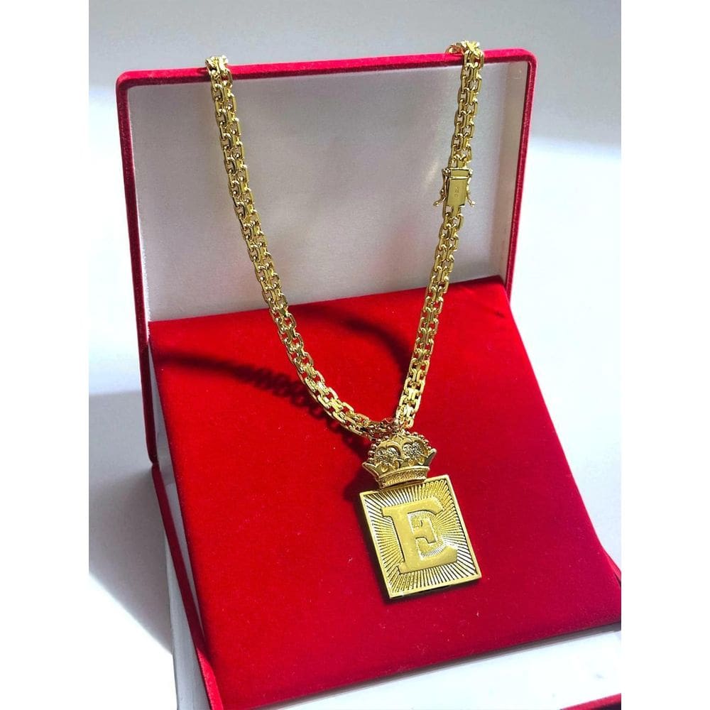 Cordão Cadeado 10Mm + Pingente Letra Placa Banhado A Ouro