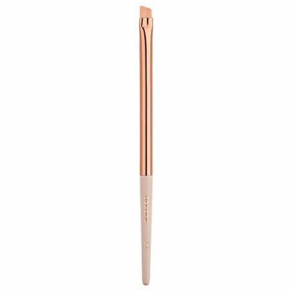 Pincel Delineador - Angled Eyeliner Brush Ocn25