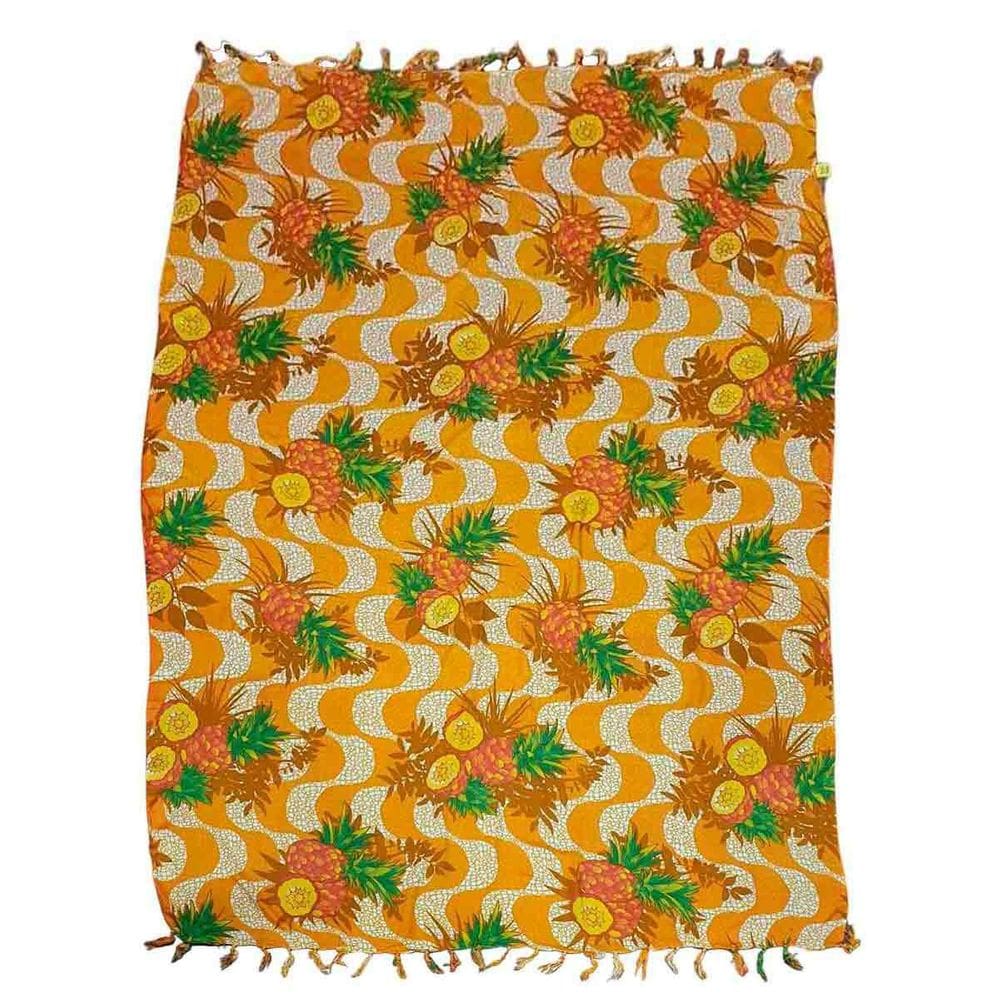 Canga Praia Viscose Calçadão E Abacaxi Amarela 1.60Mx1.10M