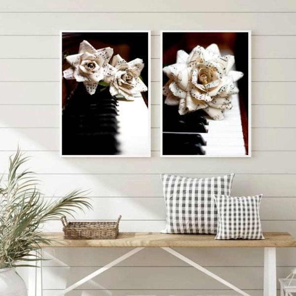 Kit 2 Quadros Rosas Com Partitura E Piano 33X24Cm - Branca