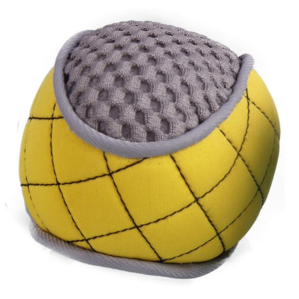 Juguete para Perro Pet Life `Bark-Active` de Malla y Neopreno Impermeable