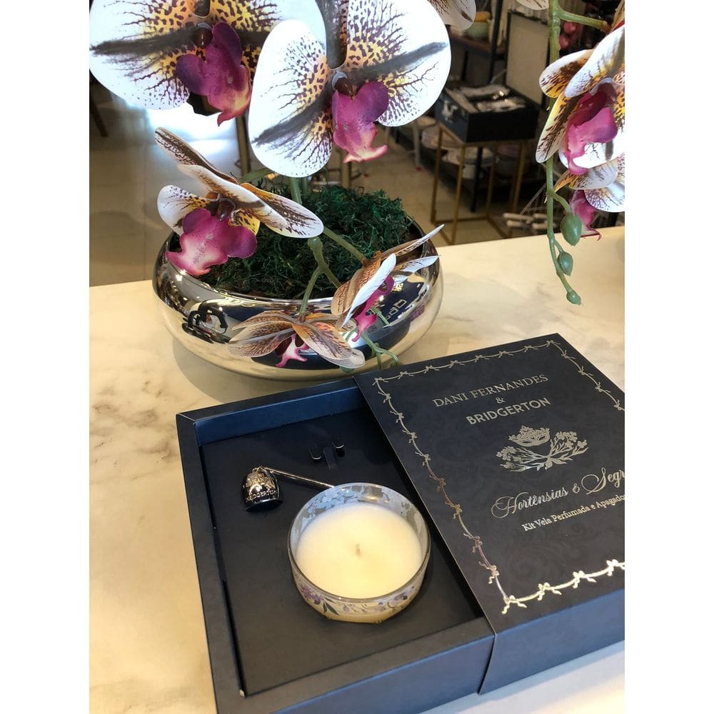 Vela  Hortensias E Segredos 90G E Apagador De Velas
