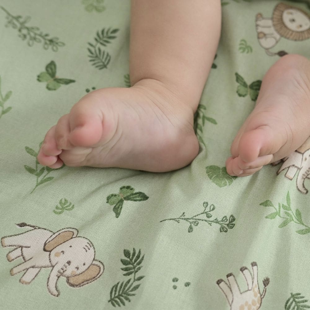 LENÇOL ESTAMPADO COM ELÁSTICO PARA BERÇO AMERICANO 70cm x 1,30m x 15cm