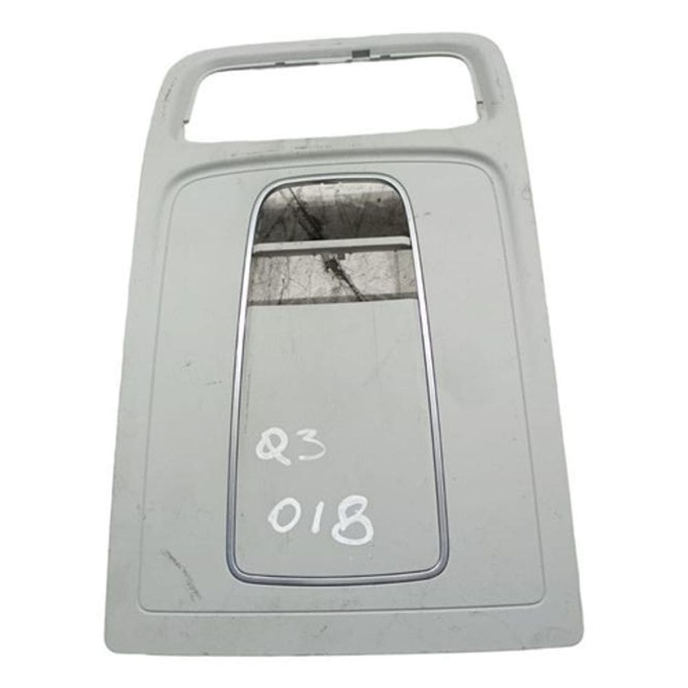 Moldura Acabamento Luz De Teto Audi Q3 2016 A 2018