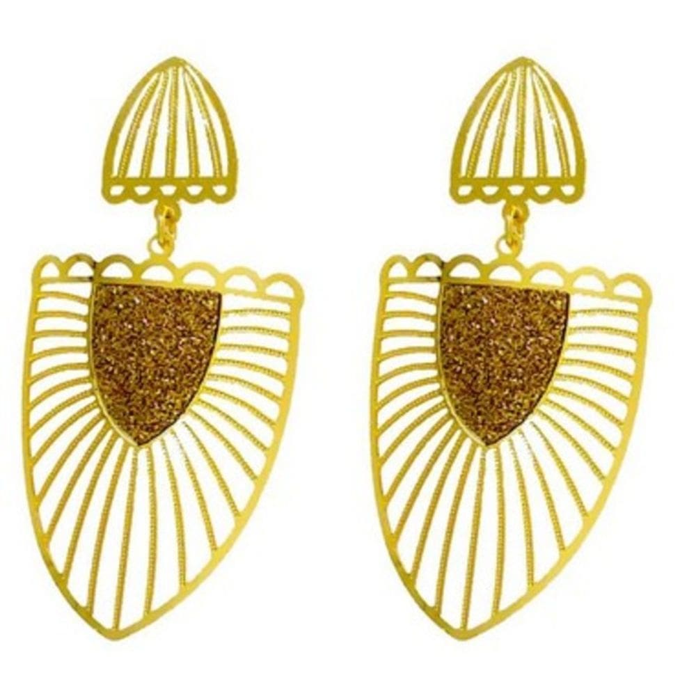 Brinco Folheado a Ouro 18k GLamour Brazão com Brilho Dourado