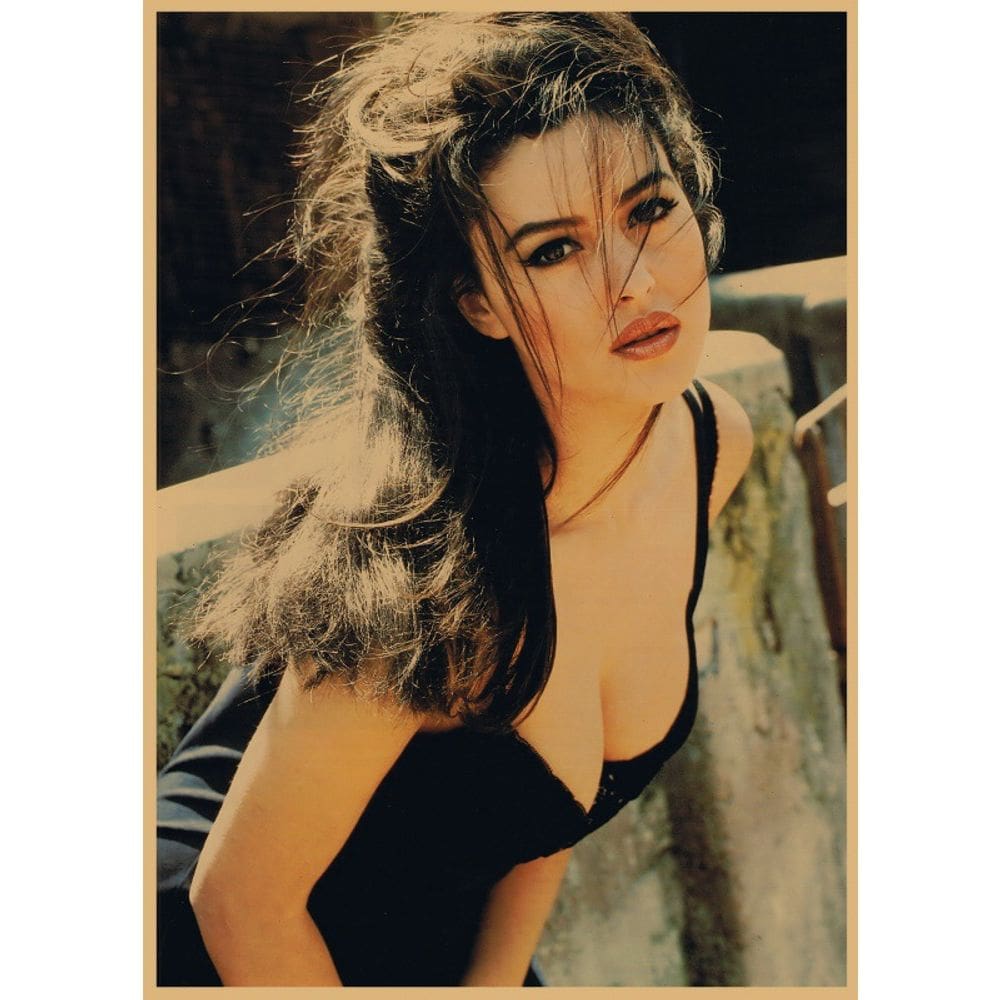 Pôster A Lenda do Filme do Mar Azul Monica Bellucci