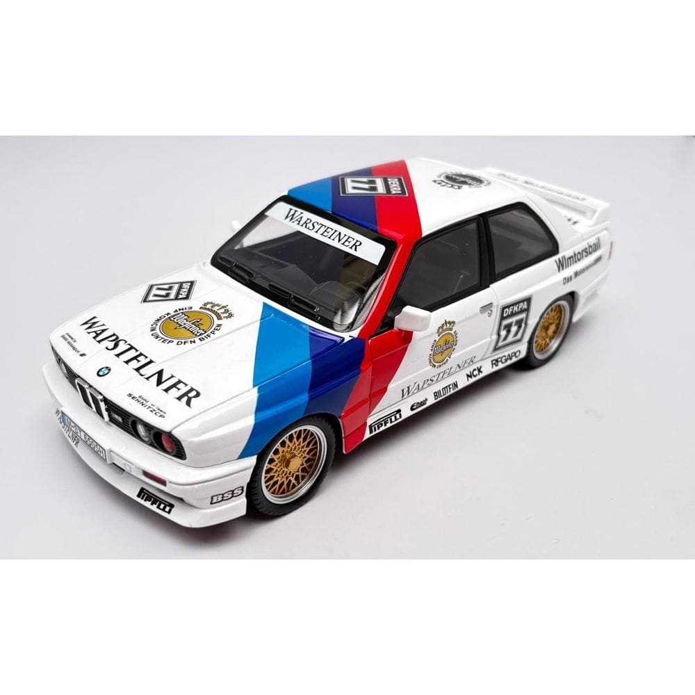 Bmw M3 E30 Die Cast 1:24 DFKPA 77 Branco