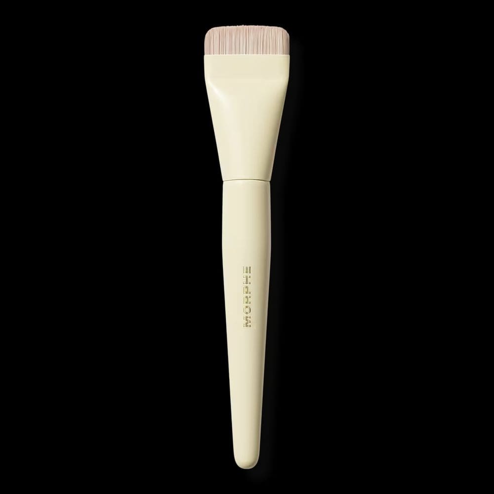 Espátula Brush Morphe M109 em creme e base líquida